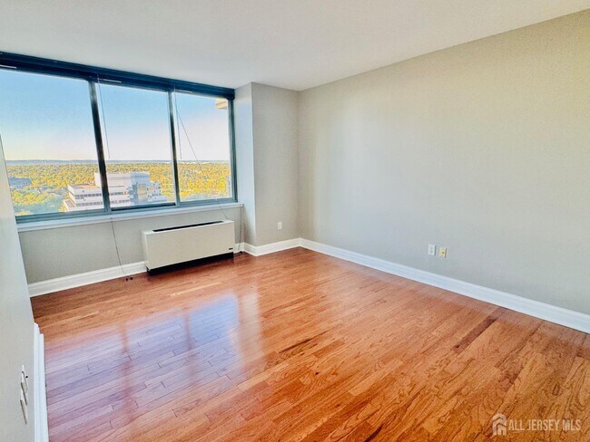 Building Photo - 1 Spring St