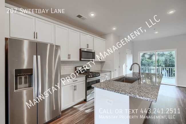 Building Photo - 207 Sweetbay Ln