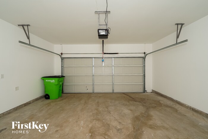 Building Photo - 1812 Clarke Cir