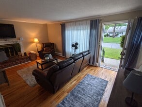 Building Photo - 73 Emerald Rd