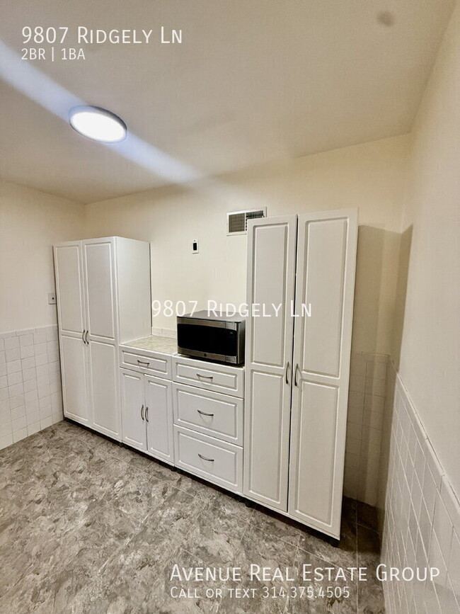 Building Photo - 9807 Ridgely Ln