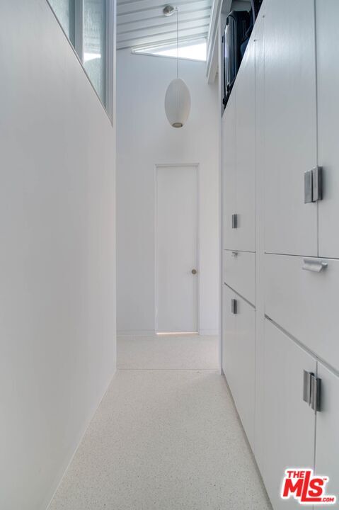 Building Photo - 2262 Stradella Rd