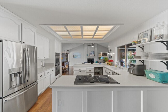 Building Photo - 8780 Harrogate Ct