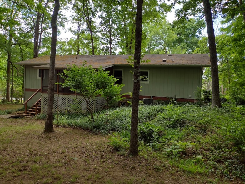 Building Photo - 242 Swain Dr