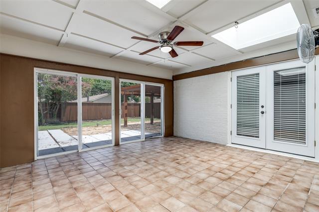 Building Photo - 7841 El Pastel Dr
