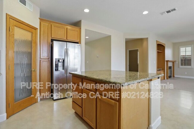 Building Photo - 4581 Bonraven Way