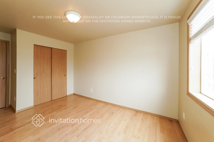 Building Photo - 4716 35th Ave NE