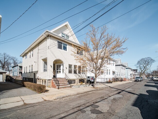 Building Photo - 99 2nd St