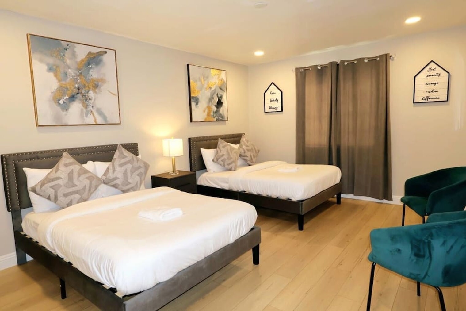 Building Photo - 8356 Adams St