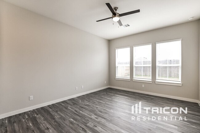 Building Photo - 22813 Terrazzo Dr