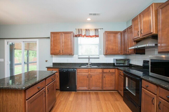 Building Photo - 3601 Harpeth Springs Dr