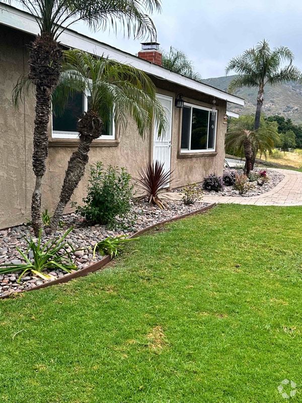Building Photo - 5790 Dehesa Rd