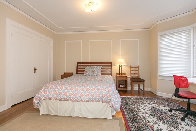 Building Photo - 3434 California St