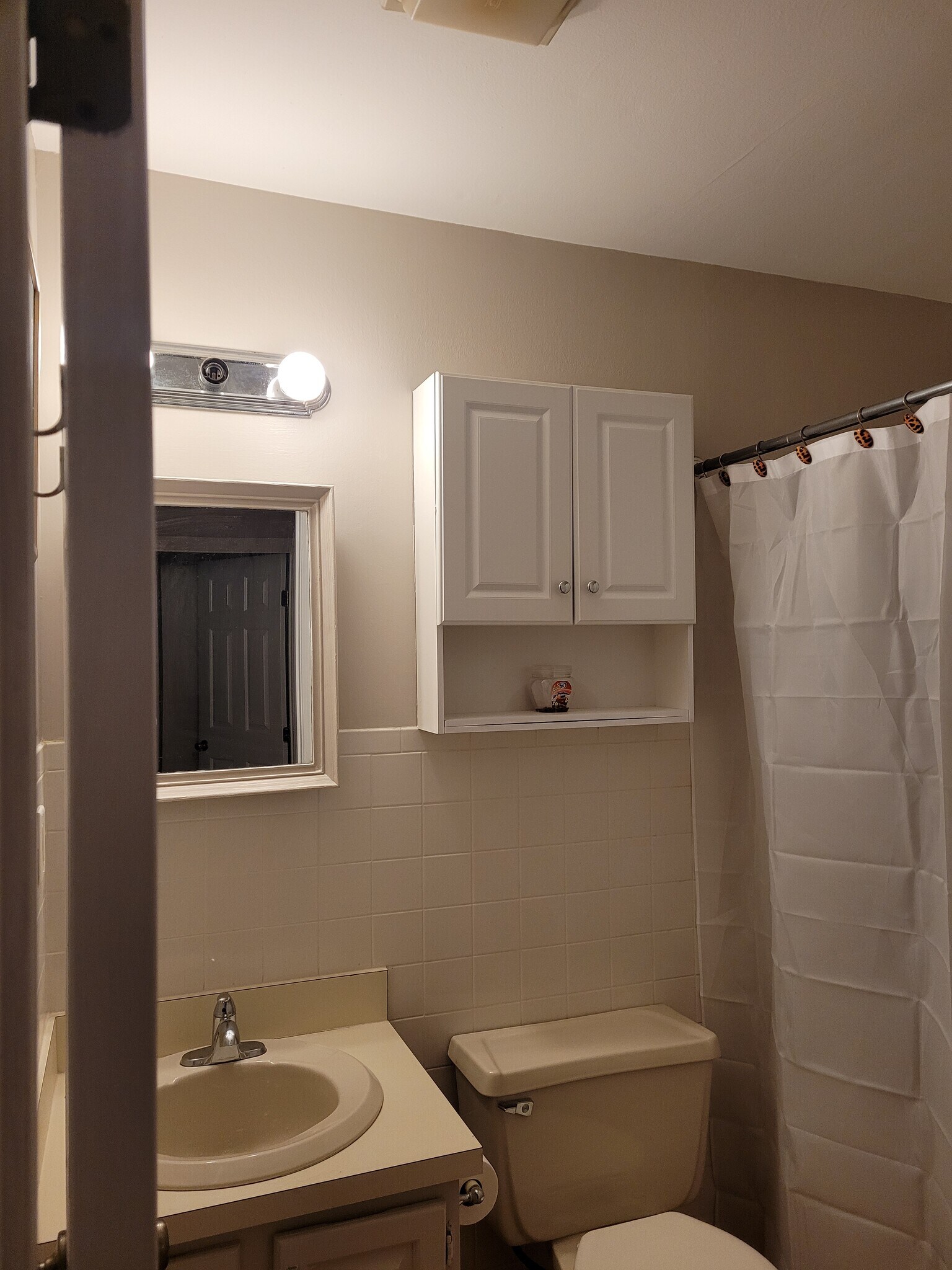 Building Photo - 335 Glendale Ave