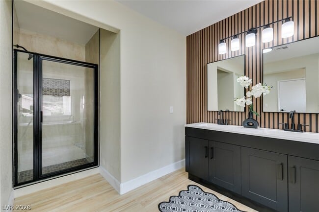 Building Photo - 821 Long Branch Dr