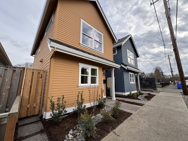 Building Photo - 6960 NE 18th Ave