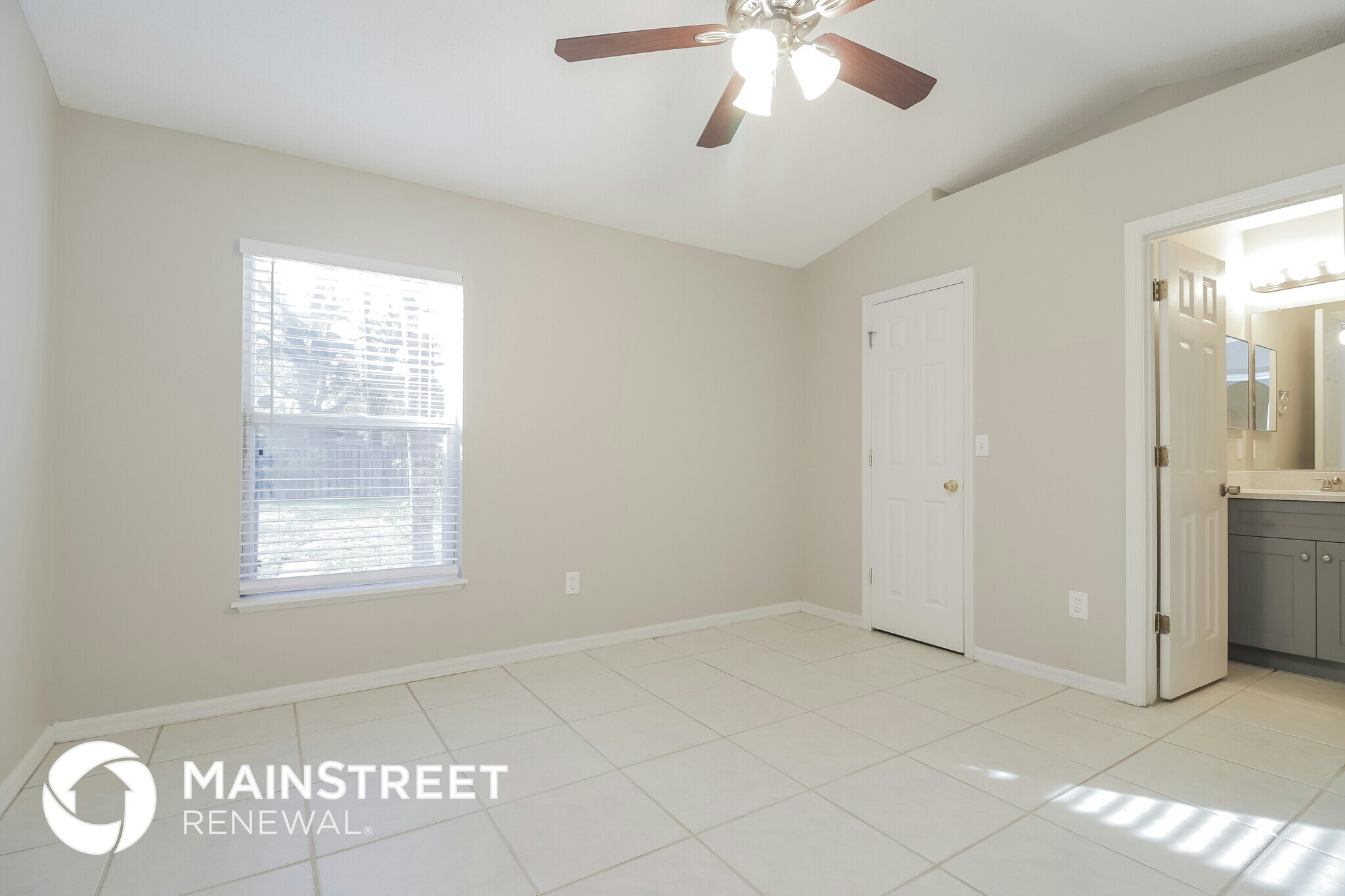 Building Photo - 722 Hartford Ave SW