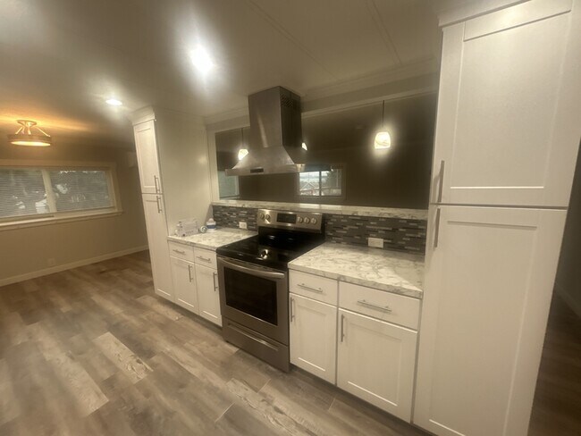 Building Photo - 8449 Moonlight Way