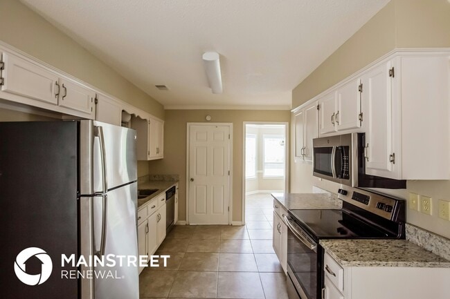 Building Photo - 7642 White Ash Dr