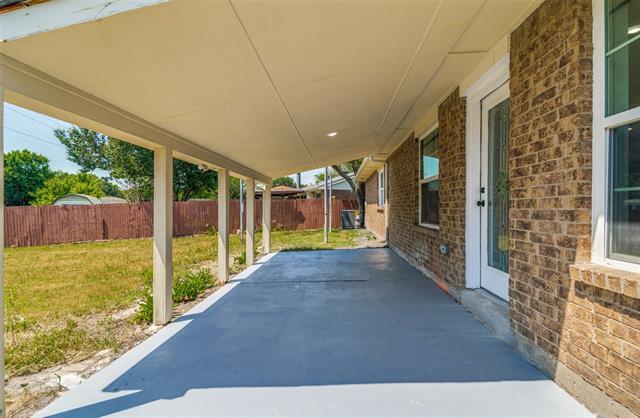 Building Photo - 1502 Staple Dr
