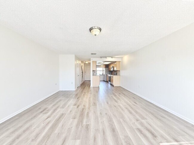 Building Photo - 2131 Ridge Rd