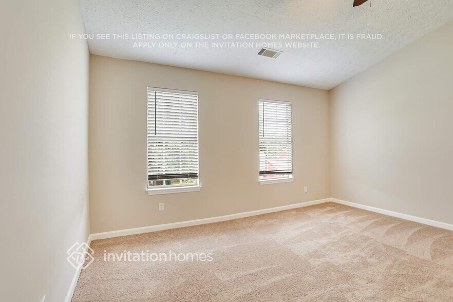 Building Photo - 6574 Eastbriar Dr