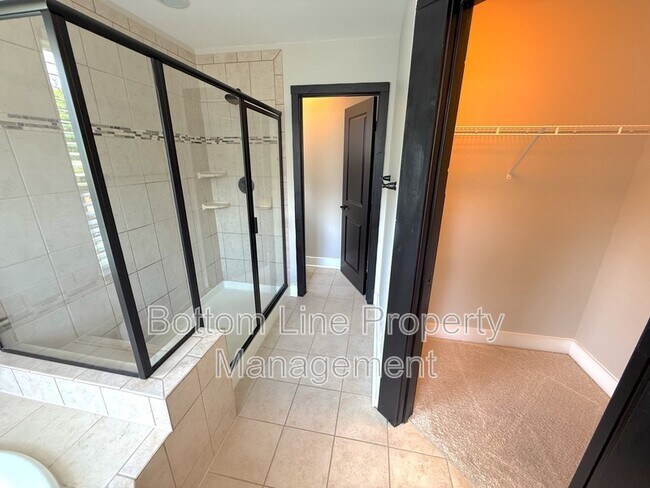 Building Photo - 2507 Alyssa Ln