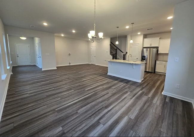 Building Photo - Modern new 3 bedroom 2.5 bath townhouse in...