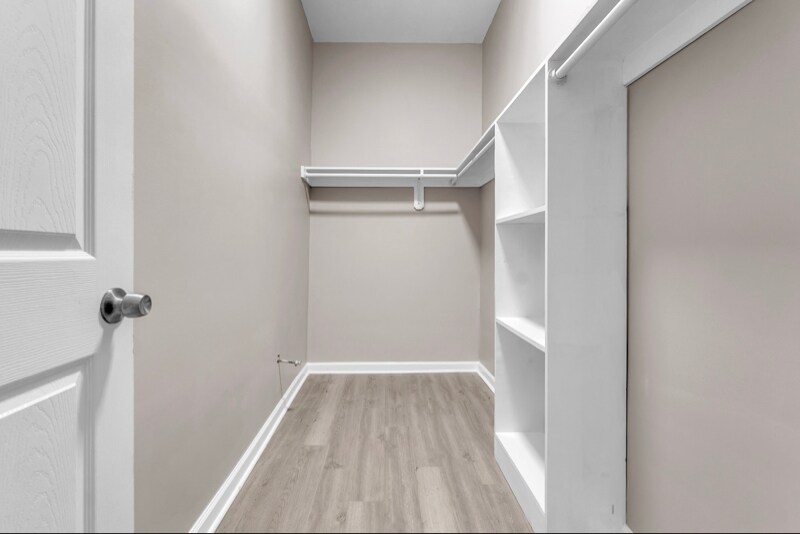 Building Photo - 857 Pope St