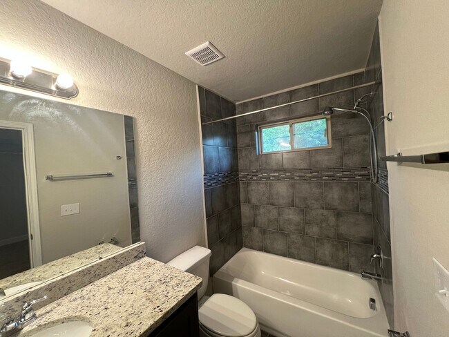Building Photo - 7417 Savannah Brooks