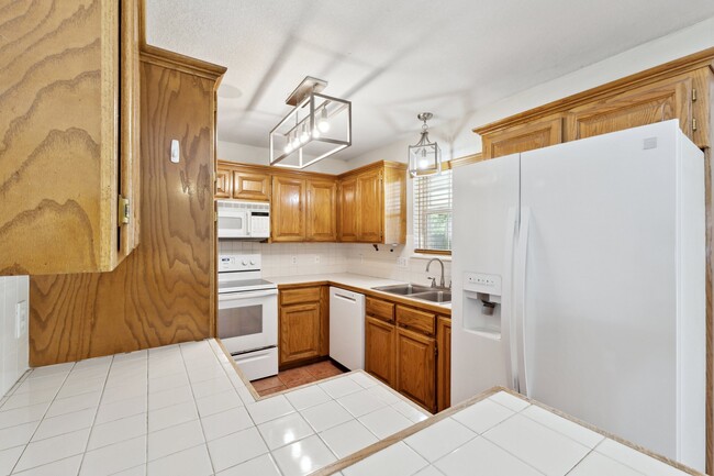 Building Photo - 3617 Joseph Cir