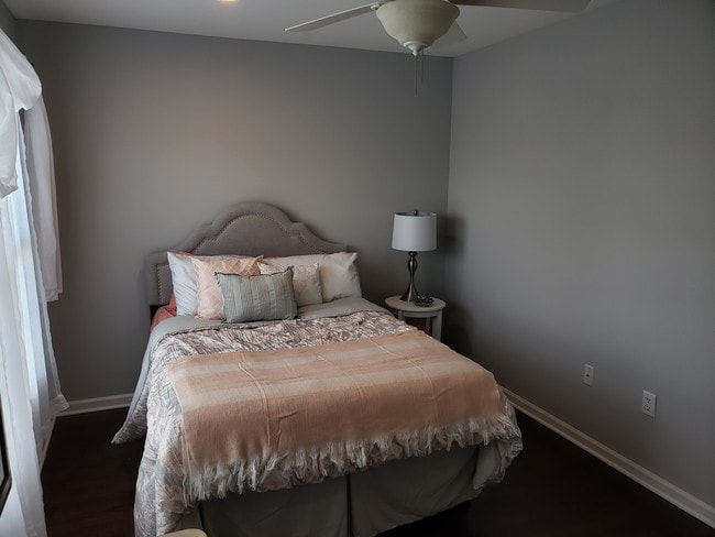 Second Bedroom - 39 Russell Ct