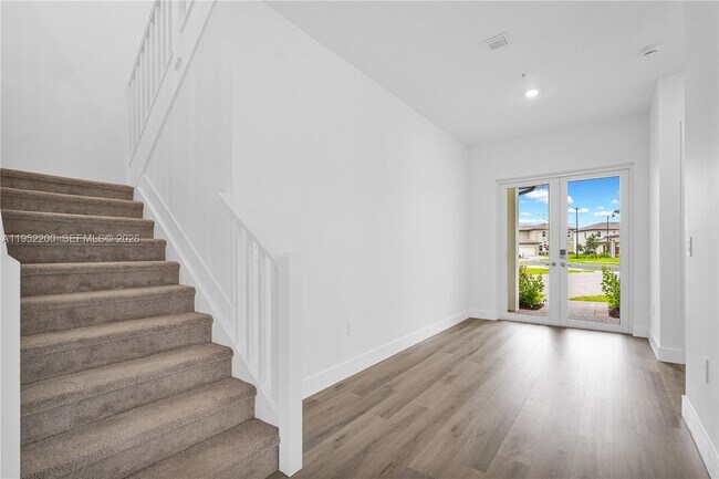 Building Photo - 4422 SW 122nd Ter