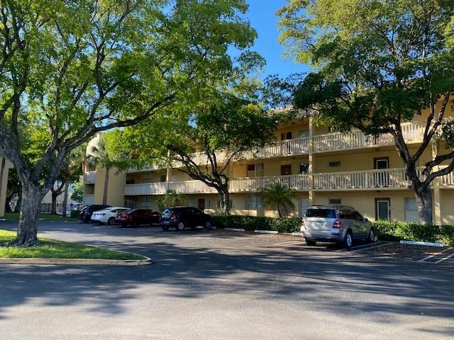 Building Photo - 5980 NW 64th Ave