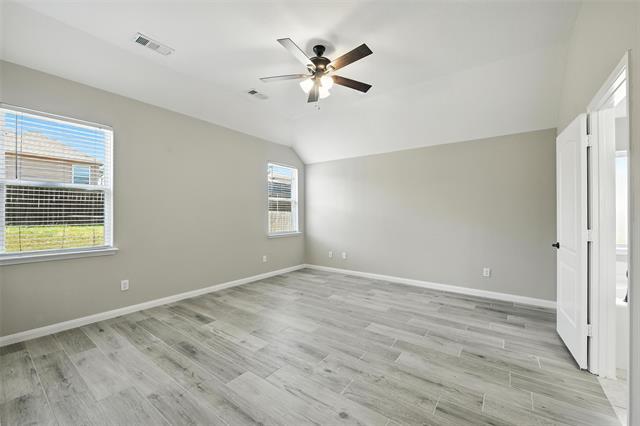 Building Photo - 2401 Fall Leaf Ct