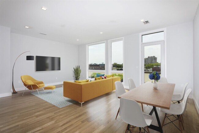 Building Photo - 124 Brunswick St