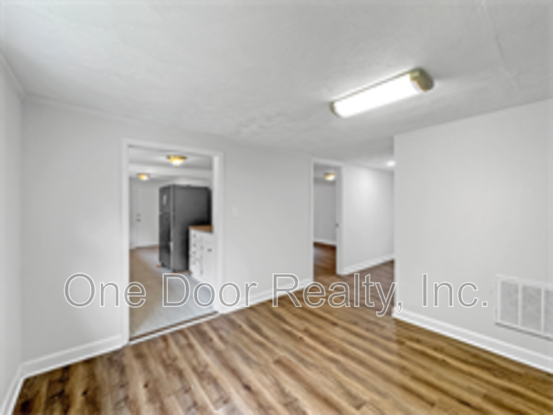 Building Photo - 165 Magruder Ave