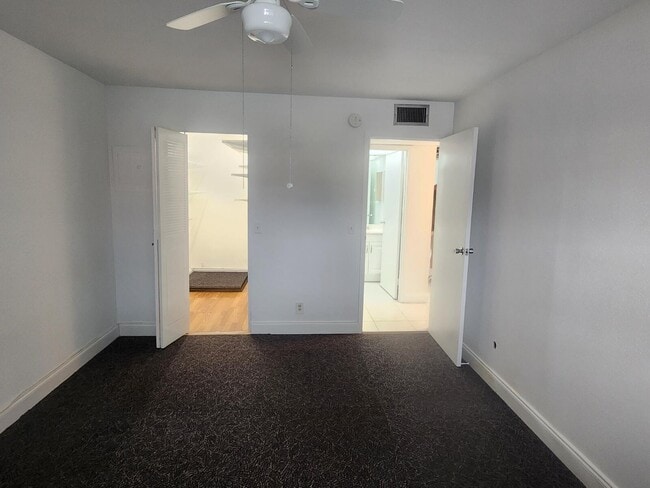 Building Photo - 632 Brittany Ct