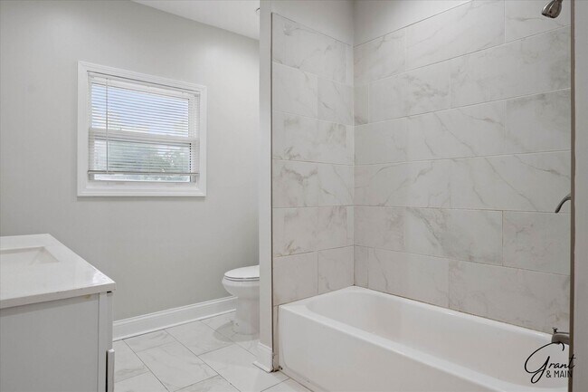 Building Photo - $1625 Fully remodeled, spacious 4 bedroom ...