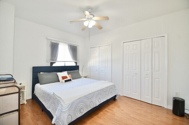 Building Photo - 3500 Coral Way