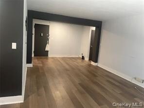 Building Photo - 1 Sadore Ln