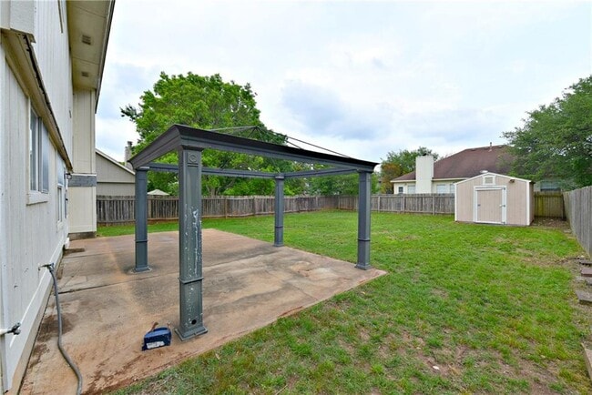 Building Photo - 1002 Dover Pass