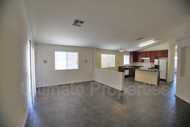 Building Photo - 21883 W Cocopah St