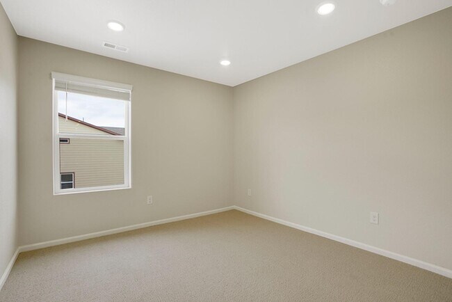 Building Photo - 13838 Vispo Wy