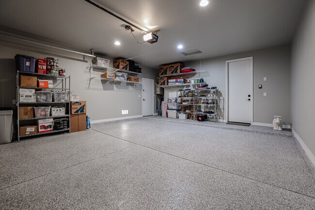 Building Photo - 15626 W Campbell Ave