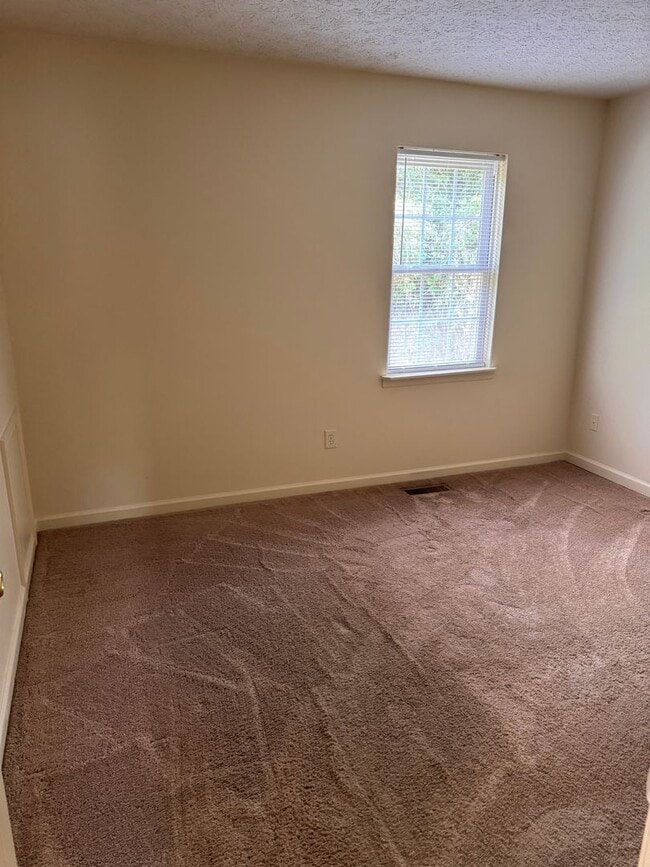 Building Photo - 540 Monticello Ave