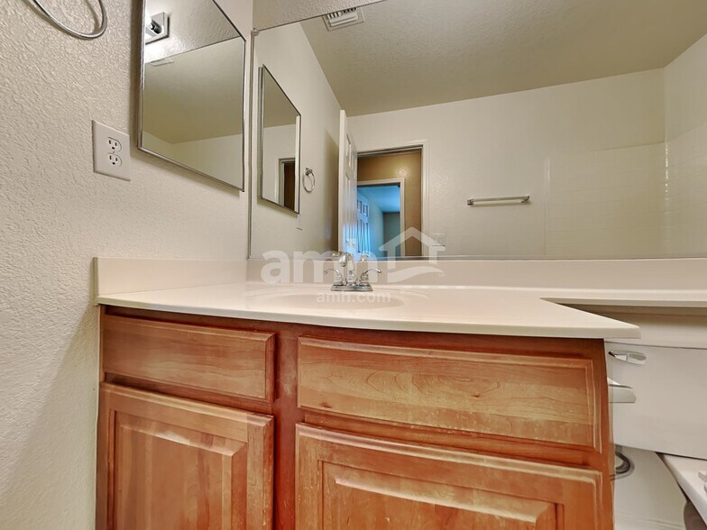 Building Photo - 4854 E Meadow Mist Ln