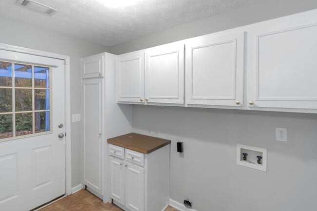 Building Photo - Coming Soon....Gorgeous 3bedroom 2bath in Stockbridge, GA!