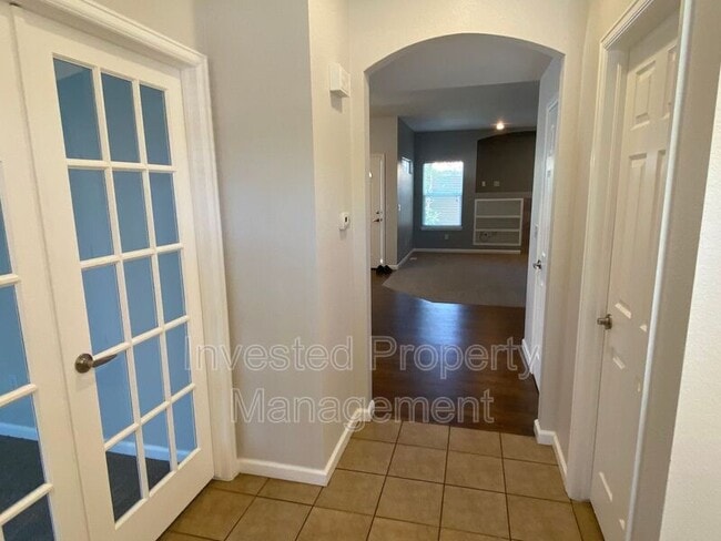 Building Photo - 2970 S Elati St