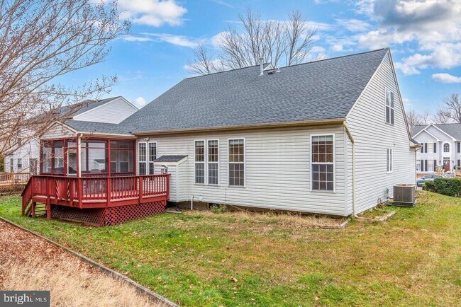 Building Photo - 19 Blue Spruce Cir